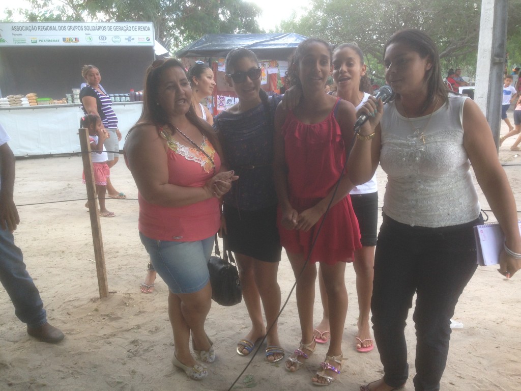 Grupo de apresentação - coordenado pela Professora Dalva  Entidade do Alto Lindo