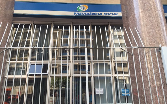 Foto 21 APOSENTADORIA - VAI PEDIR A SUA? CONHEÇA AS PRINCIPAIS DIFICULDADES E COMO VENCÊLAS O agendamento do pedido da aposentadoria deve ser efetuado no site do INSS ou por Telefone