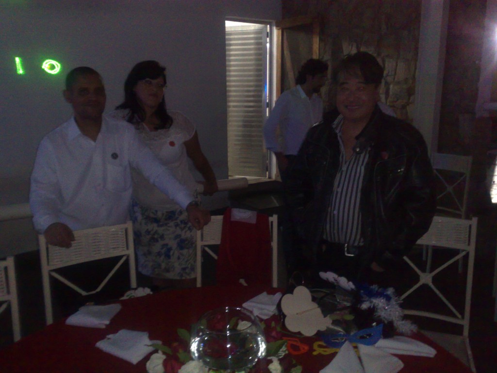340 CASAMENTO DA RENATA E DO EDVANIO Alguns dos convidados: Sergio Borges, Valter Assakura e Família