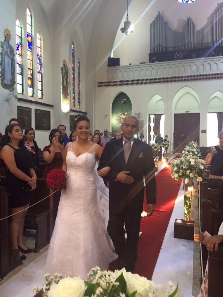 Album 4 CASAMENTO DA RENATA E DO EDVANIO Lá vamos-nos! Um pequeno passo para o momento! Um grande gesto para o resto da vida