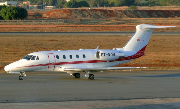 Cessna Citation VII prefixo PT WQH pertencente ao Banco Bradesco 2 BRADESCO SEGUROS - DOIS EXECUTIVOS DO MAIOR GRUPO SEGURADOR NACIONAL MORREM EM QUEDA DE AVIÃO Modelo do Citation VII: jato do Bradesco caiu e não deixou sobrevivente