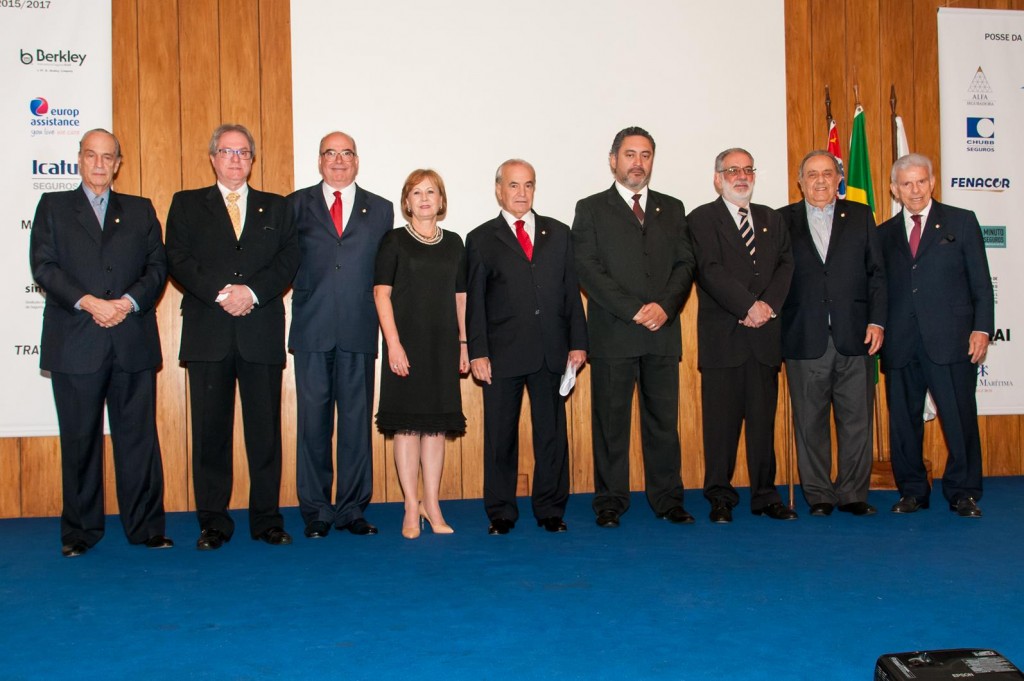 Salão APTS - FESTA DE POSSE MARCA O INÍCIO DE NOVA FASE DA ENTIDADE Nova Diretoria da APTS 2015_2017