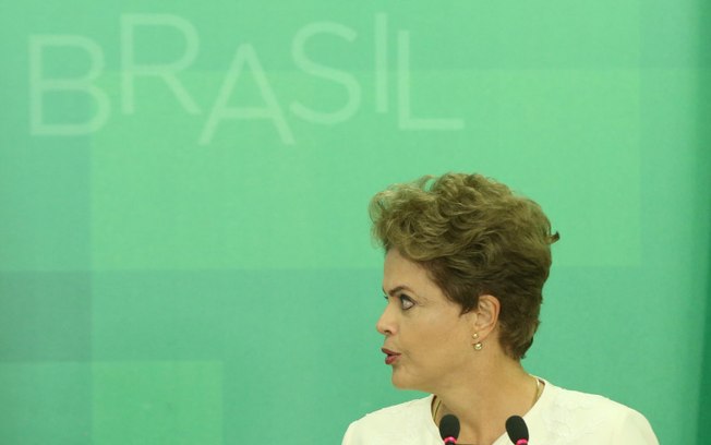 Camara 3 CÂMARA DÁ INÍCIO AO PROCESSO DE IMPEACHMENT DA PRESIDENTE DILMA ROUSSEFF A presidente durante pronunciamento sobre abertura de processo: contra-ataque do Planalto