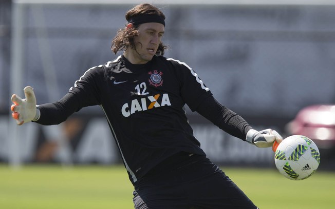 Cassio ESPORTE “O DESMANCHE” - CORINTHIANS VENDE O GOLEIRO CÁSSIO PARA A TURQUIA POR R$ 13 MILHÕES Cássio se reapresentou ao Corinthians no dia 6 já com a cabeça na Turquia - O goleiro é o quinto titular do time campeão brasileiro a deixar o clube. Ele já havia acertado salários com os dirigentes turcos.