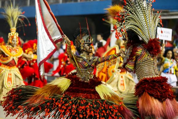 F3 1 CARNAVAL DE SÃO PAULO 2016 - ESCOLAS DE SAMBA DE SÃO PAULO BRILHAM NO ÚLTIMO DIA DE DESFILE Mocidade Alegre exaltou o samba Divulgação/Paulo Pinto/LIGASP/Fotos Públicas
