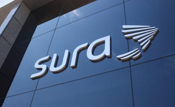 C4 SEGUROS SURA EXPÕE SEU PORTFÓLIO DE SOLUÇÕES e ESTRATÉGIA DE ATUAÇÃO Operando no país há pouco mais de um mês, após o assumir o controle da RSA Seguros, a nova seguradora apresentou novidades aos corretores.