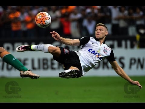 Gols de Corinthians 6 x 0 Cobresal. Marlone e Romero marcam dois cada, e Corinthians termina como melhor brasileiro da Libertadores até então