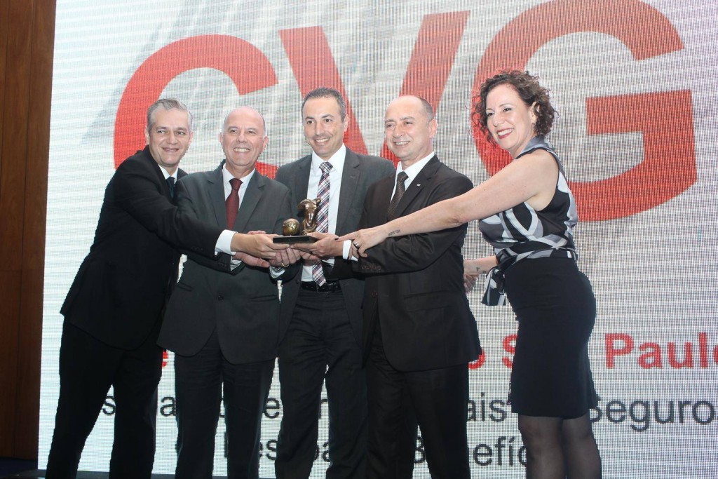 cvg PR CVG/SP - CLUBE DE VIDA EM GRUPO RECEBE O PRÊMIO SEGURADOR BRASIL COMO REFERÊNCIA EM FORMAÇÃO PROFISSIONAL SEGMENTADA. Gustavo Toledo, Claudio do Nascimento, Reinaldo Oliveira, Dilmo Bantim Moreira e Lúcia Gomes