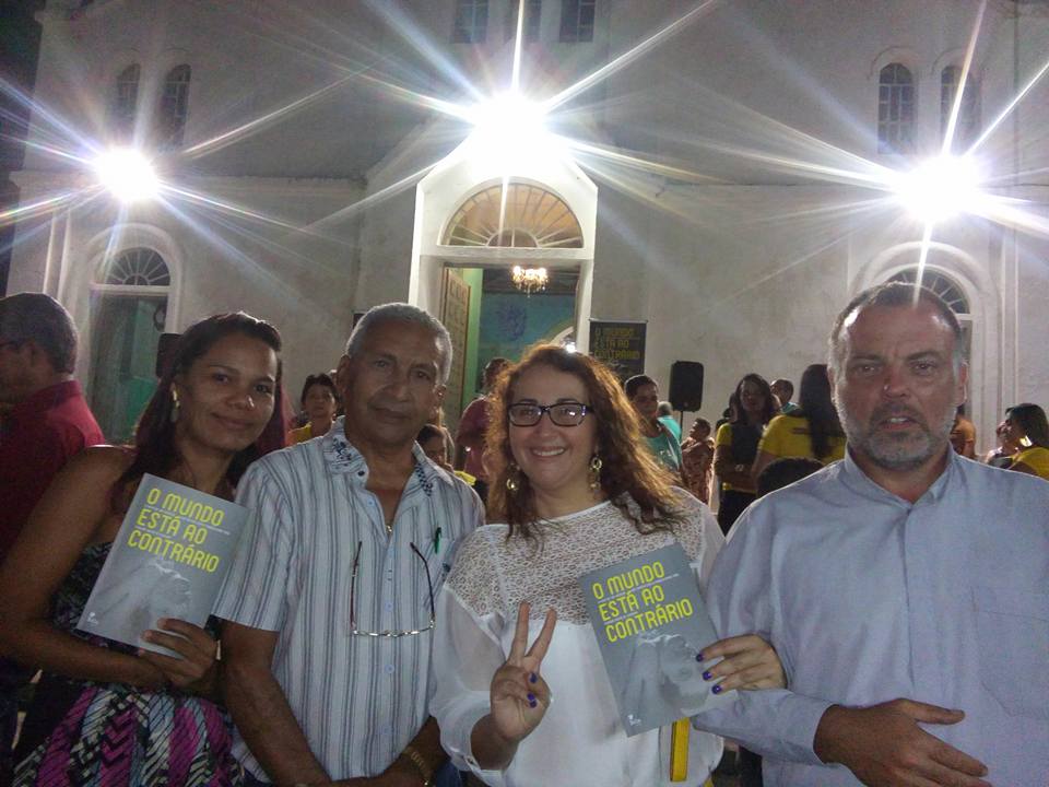 Ed 3 MONTESANTENSE FAZ LANÇAMENTO DO SEU LIVRO EM SUA CIDADE NATAL Presentes participantes ao lançamento