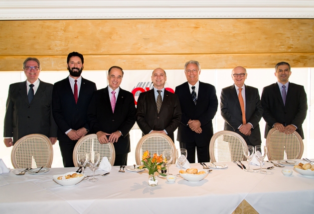 Composição - Paulo Meinberg, Luiz Eduardo Dilli Gonçalves, Mauro César Batista, Dilmo B. Moreira, Paulo Botti, Paulo Miguel Marraccini e Francisco Alves Correa de Toledo Neto.