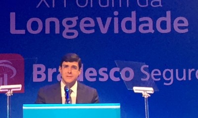 Vida 2 A REVOLUÇÃO DA LONGEVIDADE: A VIDA É UMA MARATONA Randal Zanetti, presidente da Bradesco Seguros