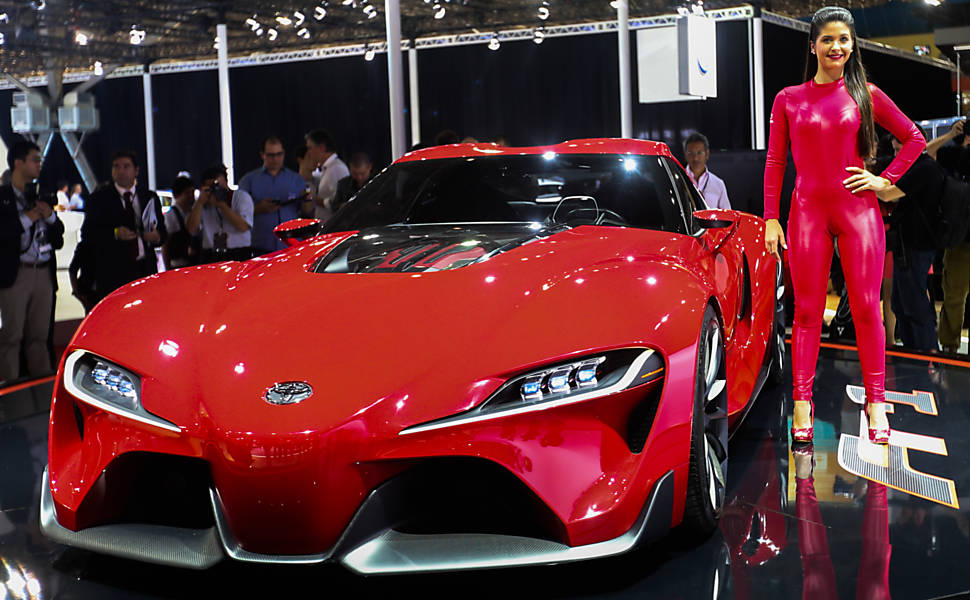SA4 SALÃO DO AUTOMÓVEL - AS 8 SITUAÇÕES MAIS ESTRANHAS DO EVENTO Em mais de 50 anos, o Salão do Automóvel coleciona histórias fora do comum. Vejam quais foram as situações mais bizarras que já aconteceram.