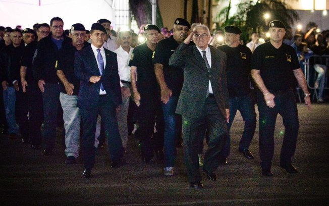 r 2 ALGUMAS INSTITUIÇÕES AINDA FUNCIONAM NO BRASIL ROTA comemora 125 anos - Foto: Major Luis Augusto Pacheco Ambar - Comando de Choque, PMSP