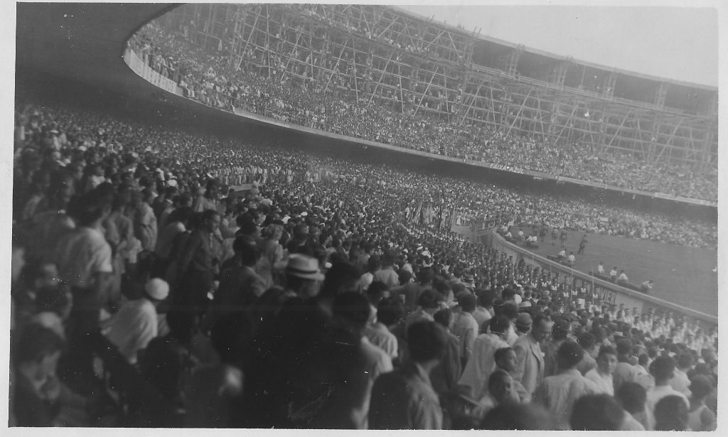 Mara 1 COLUNA DO AGENOR - MARACANÃ: UM MONUMENTO À FALTA DE VERGONHA Mara 1