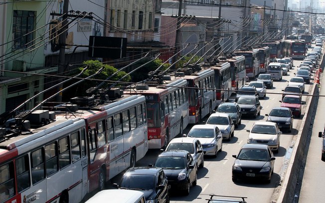 d4 JOÃO DORIA - UM MÊS DE ADMINISTRAÇÃO: O QUE É VERDADE E O QUE É MENTIRA SOBRE A NOVA GESTÃO DE SÃO PAULO d4