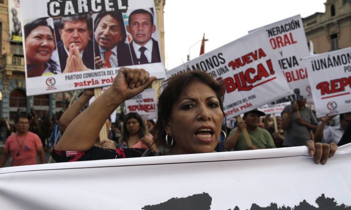 Peru Protest GOVERNO PERUANO CONFISCA R$ 191 MILHÕES DE EMPRESAS BRASILEIRAS ENVOLVIDAS NA LAVA-JATO Peru Protest