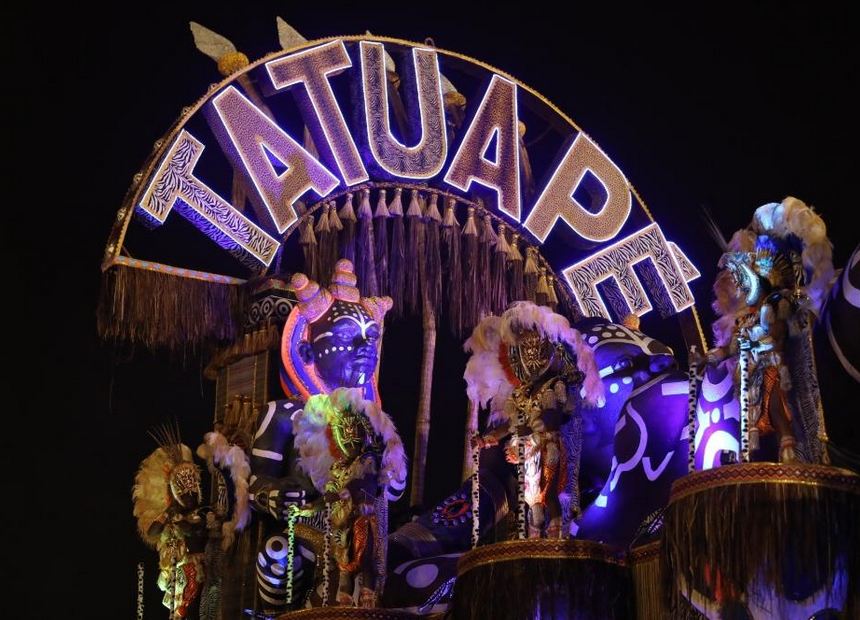 fo1 ZONA LESTE SOMOS NÓS - ACADÊMICOS DO TATUAPÉ É A CAMPEÃ DO CARNAVAL 2017 DE SÃO PAULO fo1
