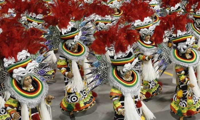 fo3 ZONA LESTE SOMOS NÓS - ACADÊMICOS DO TATUAPÉ É A CAMPEÃ DO CARNAVAL 2017 DE SÃO PAULO fo3
