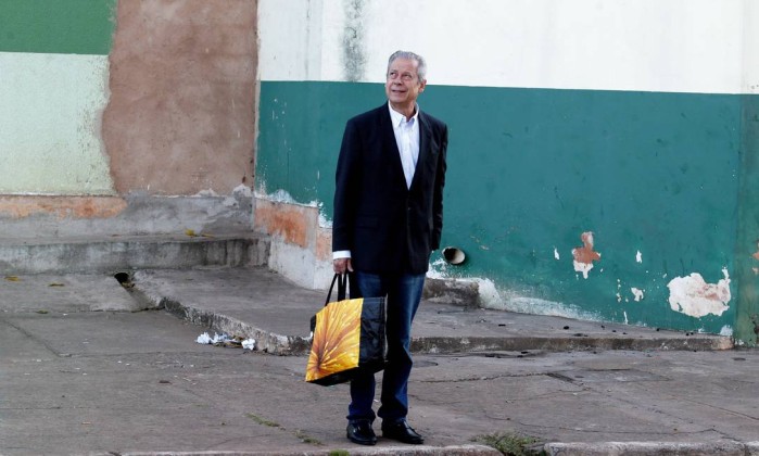 Jose dirceu JOSÉ DIRCEU ESTA SOLTO - SEGUNDA TURMA DO SUPREMO REVOGA SUA PRISÃO Jose dirceu