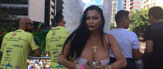 Foto 7 PARADA GAY REÚNE MULTIDÃO EM SÃO PAULO COM 19 TRIOS ELÉTRICOS Foto 7