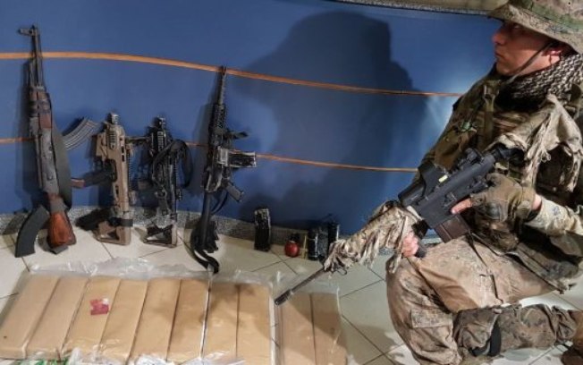 F3 EXÉRCITO OCUPA A FAVELA DA ROCINHA NO RIO DE JANEIRO F3