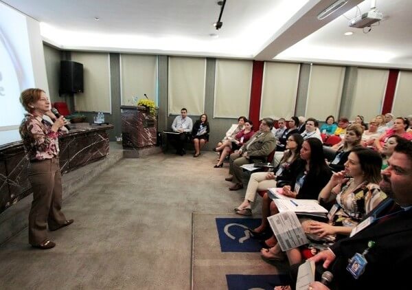 hOS HOSPITAL SÃO CRISTOVÃO DA MOCA PROMOVE PALESTRA DE PREVENÇÃO AO SUICÍDIO hOS