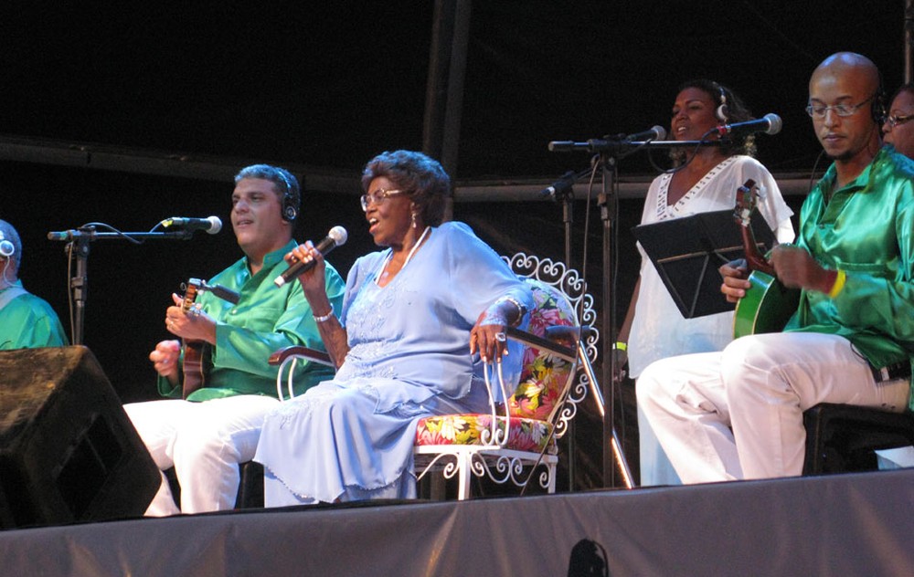 iIVONE 2 IMPERIO MORRE A DAMA DO SAMBA - DONA IVONE LARA AOS 97 ANOS NO RIO DE JANEIRO iIVONE 2 IMPERIO