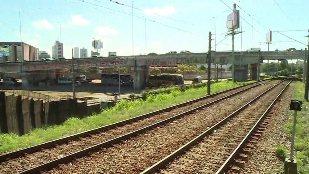 Metro 3 ATROPELAMENTO NO METRÔ - DOIS PMs SÃO MORTOS EM RECIFE/PE Metro 3