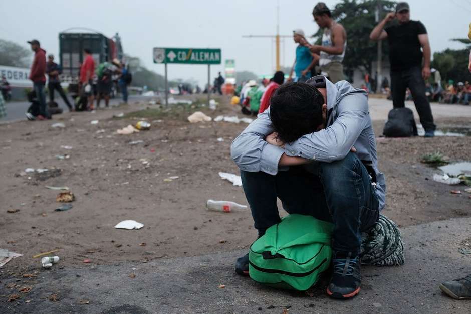 M 5 CARAVANA DE MIGRANTES CHEGA A CIDADE DO MÉXICO - MARCO DA POLÊMICA CAMINHADA ATÉ OS EUA M 5