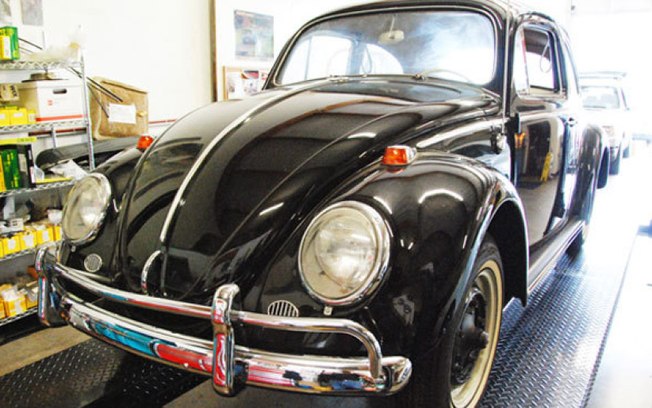 Fusca 4 VW FUSCA COMEMORA 60 ANOS NO BRASIL - VEJA 20 CURIOSIDADES SOBRE O CARRO Fusca 4