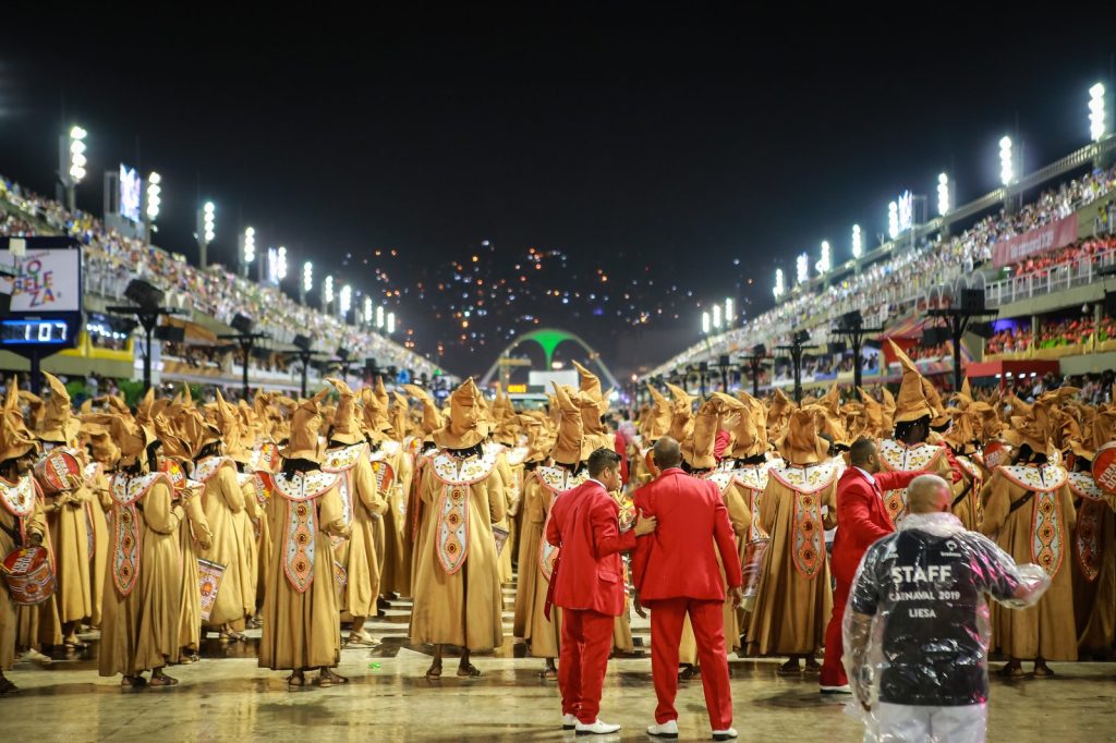 6 viradouro1 CARNAVAL 2019 DO RIO DE JANEIRO - DESFILES DA PRIMEIRA NOITE 6 viradouro1