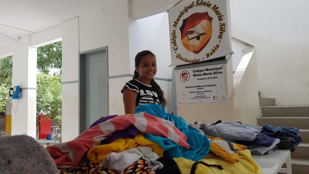COLEGIO COLÉGIO SÔNIA MARIA SILVA REALIZA O SEU PRIMEIRO BAZAR SOLIDÁRIO EM QUEIMADAS/BA. COLEGIO