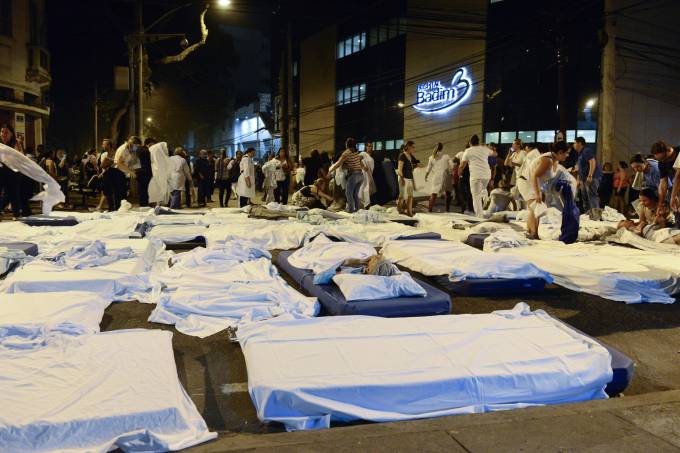 hospital badim 2 TRAGEDIA NO RIO DE JANEIRO - IML IDENTIFICA CINCO VÍTIMAS, TODAS IDOSAS, DO INCÊNDIO NO HOPSPITAL BADIM hospital badim 2