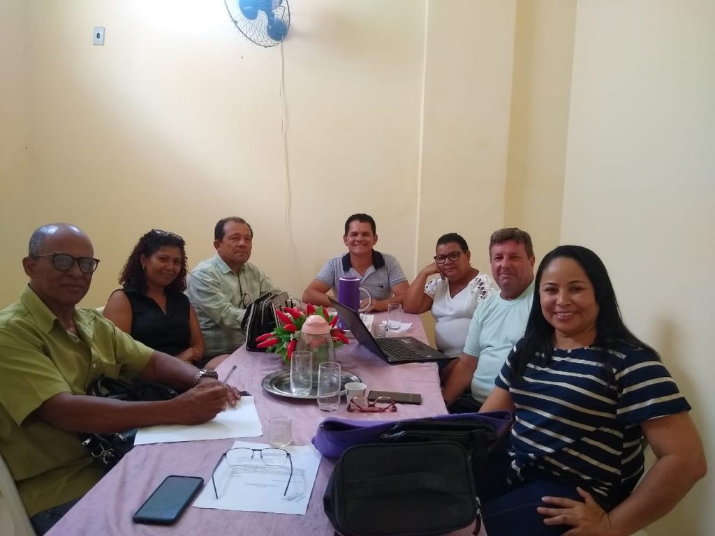 Cecilia 2 PREFEITA DE ITIÚBA/BA SAI NA FRENTE E ANUNCIA REAJUSTE DE 12,84% NO PISO SALARIAL DOS PROFESSORES DA REDE MUNICIPAL Cecilia 2