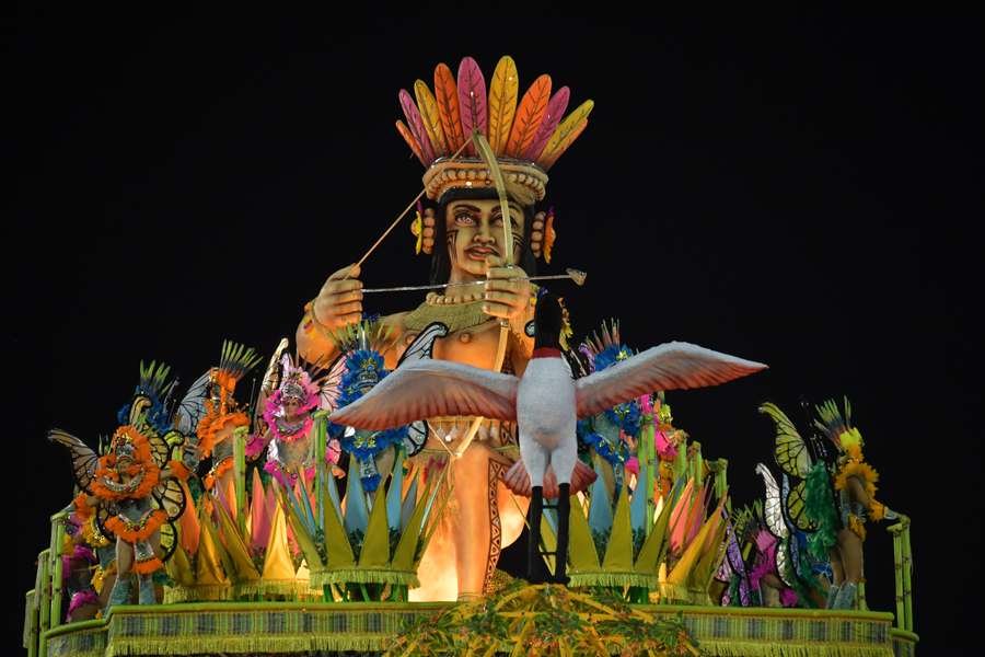 1 Barroca 1 CARNAVAL DE SÃO PAULO 2020 - NA PRIMEIRA NOITE TEM PROTESTOS E FANTASIAS LUXUOSAS 1 Barroca 1