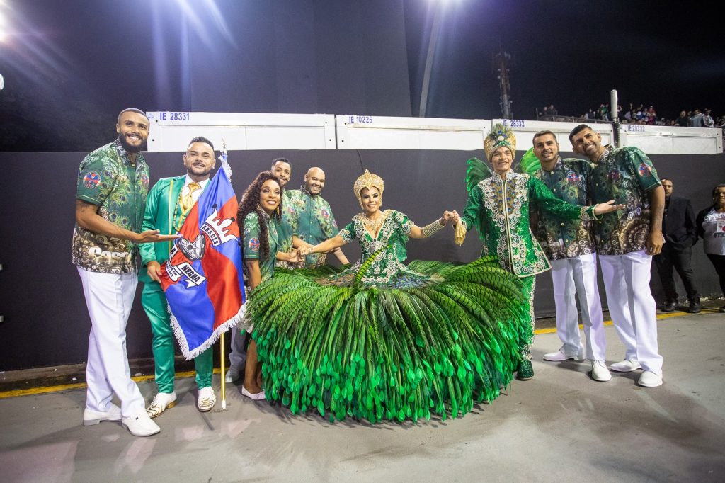 1 perola negra 2020 02 22 q98a3396 fabio tito g1 SUGUNDA E ULTIMA NOITE DO CARNAVAL EM SÃO PAULO - GAVIÕES, MOCIDADE E VILA MARIA BRILHAM NO SAMBÓDROMO 1 perola negra 2020 02 22 q98a3396 fabio tito g1