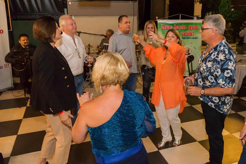 aaa Corretor 2 CLUBE DOS CORRETORES DE SEGUROS DE SÃO PAULO (CCS-SP) REÚNE ASSOCIADOS EM HAPPY HOUR DE CONFRATERNIZAÇÃO aaa Corretor 2