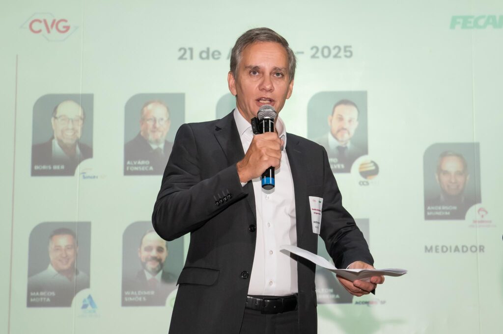 02 Anderson Mundim LIDERANÇAS DOS CORRETORES APONTAM CAMINHOS PARA AMPLIAR A VENDA DE SEGURO DE VIDA 02 Anderson Mundim