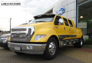 Maior do Brasil, nova picape F-Maxx tem 2 vezes o tamanho de uma F-250