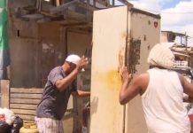 Moradores de comunidade baiana abandonam casas