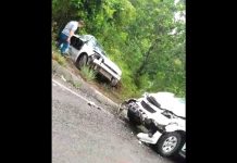 Acidente entre dois carros deixa três pessoas mortas em rodovia da Bahia — Foto: Redes Sociais