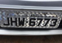 Mecânico é preso na Bahia suspeito de falsificar placa de carro em que Brasília aparece escrito com z — Foto: Divulgação/Polícia Civil