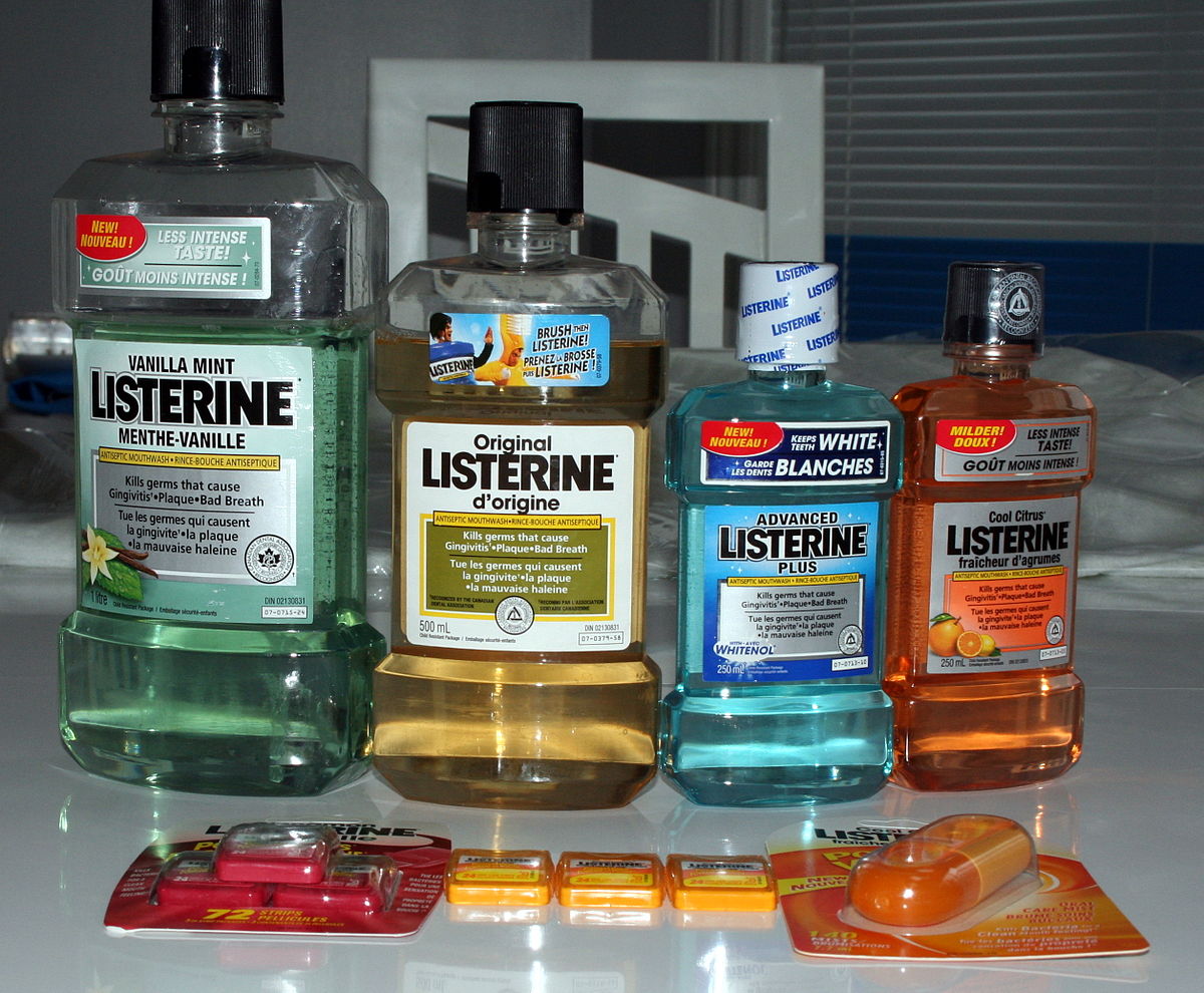 1200px Listerine products