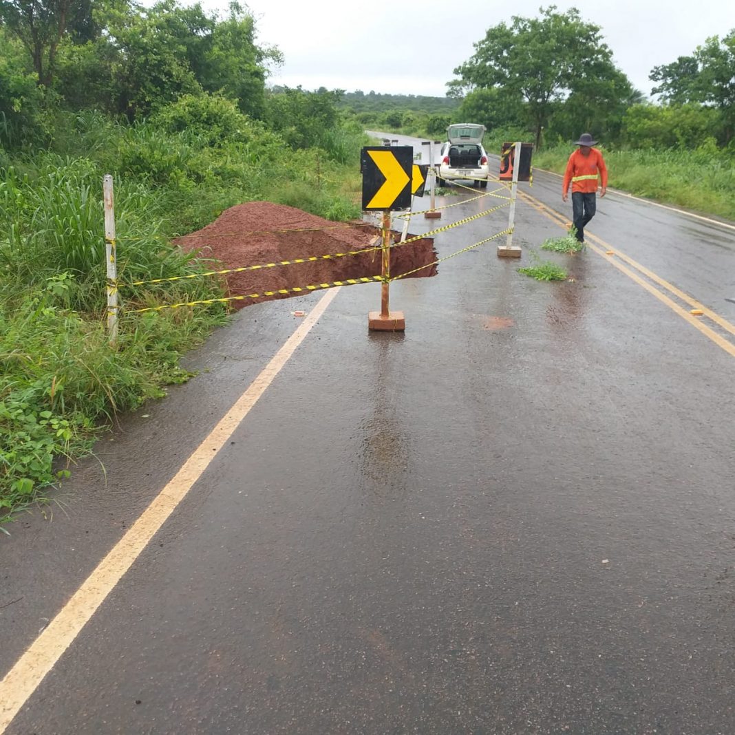 Seinfra monitora 17 trechos de rodovias baianas atingidas pelas chuvas em seis diferentes regioes do estado 1 1068x1068 1