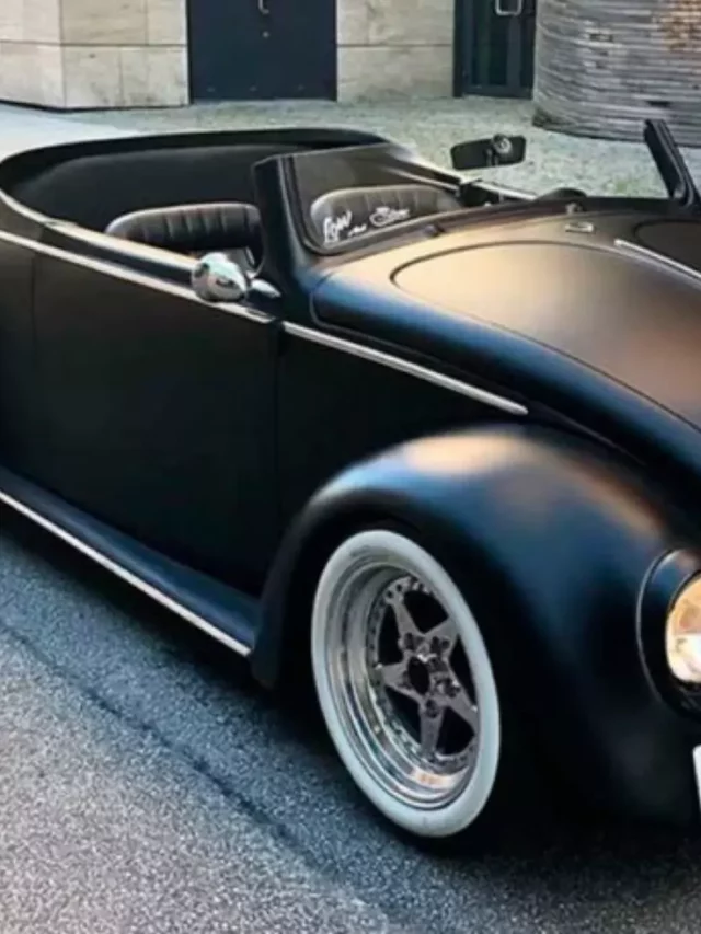 VW Fusca 1961 é transformado em Fuscão Preto Roadster