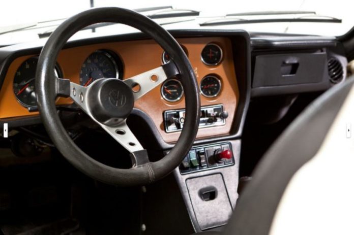 volkswagen sp2 1 700x466 1 696x463 1 SP2: Conheça o incrível carro brasileiro que poderia ter conquistado o mundo volkswagen sp2 1 700x466 1 696x463 1