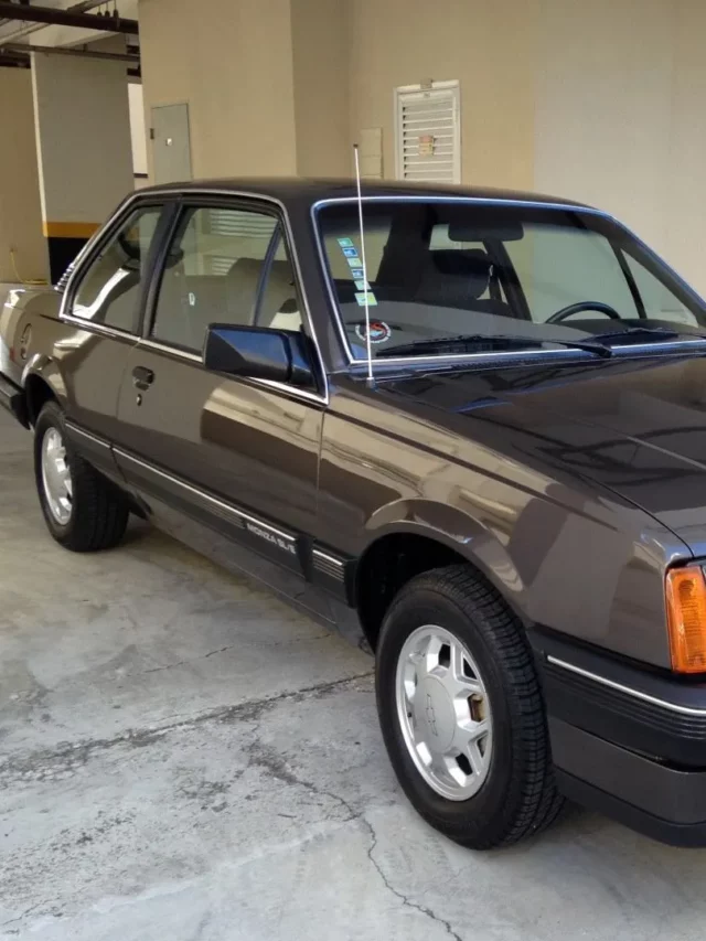 Um Chevrolet Monza 1988 com 10 mil quilômetros rodados